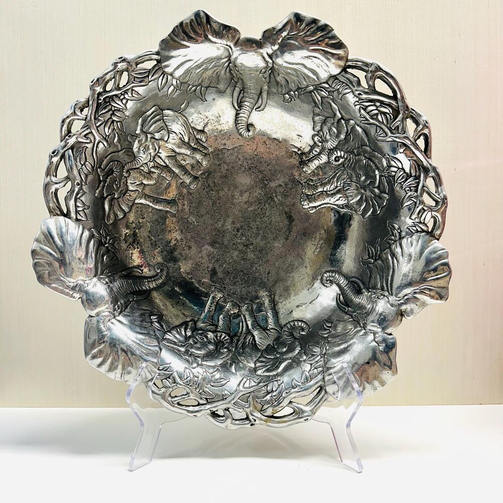 Vintage Arthur Court Elephant Salad Fruit Decorative Bowl